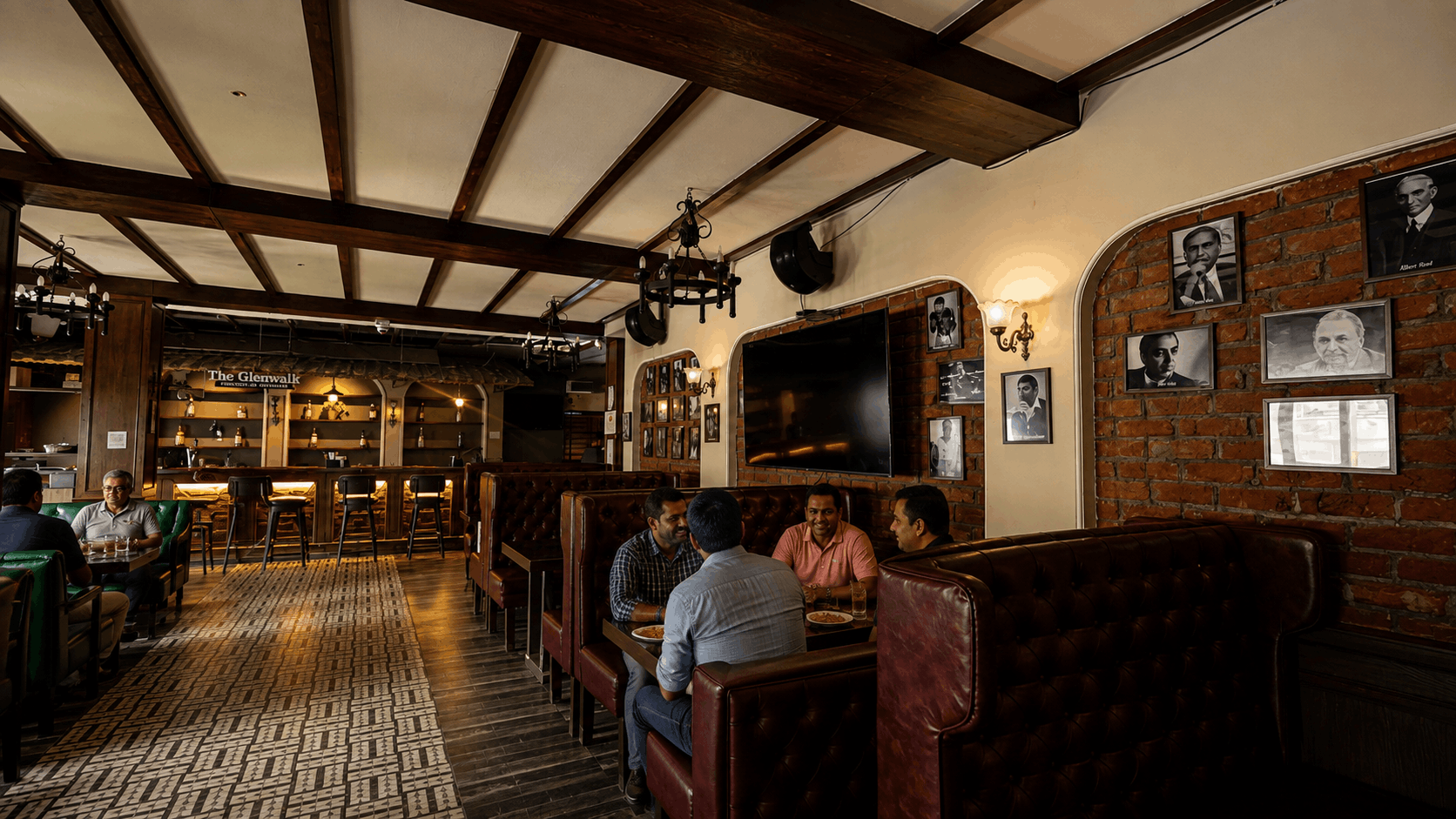 LEGENDS BAR